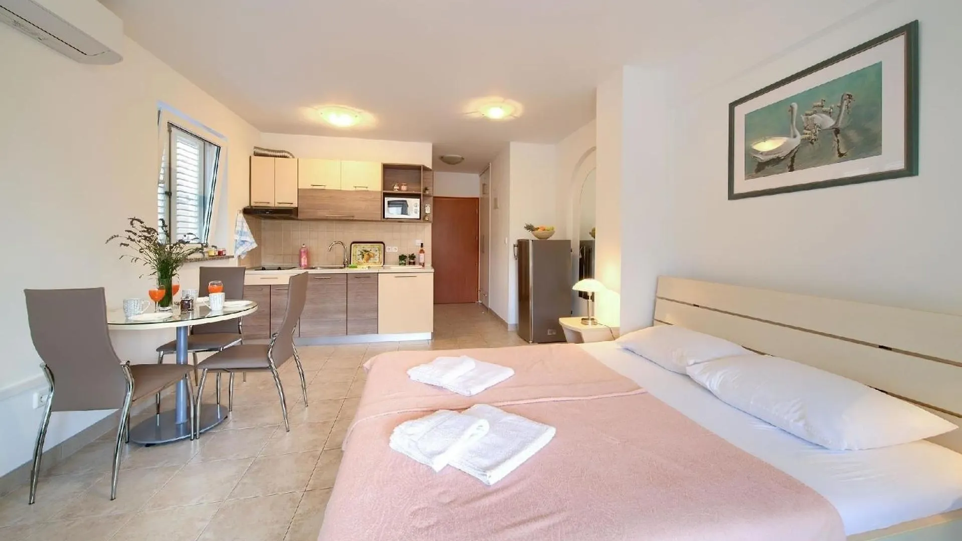 Apartment Ferienwohnung In Silo Mit Moebliertem Balkon Croatia